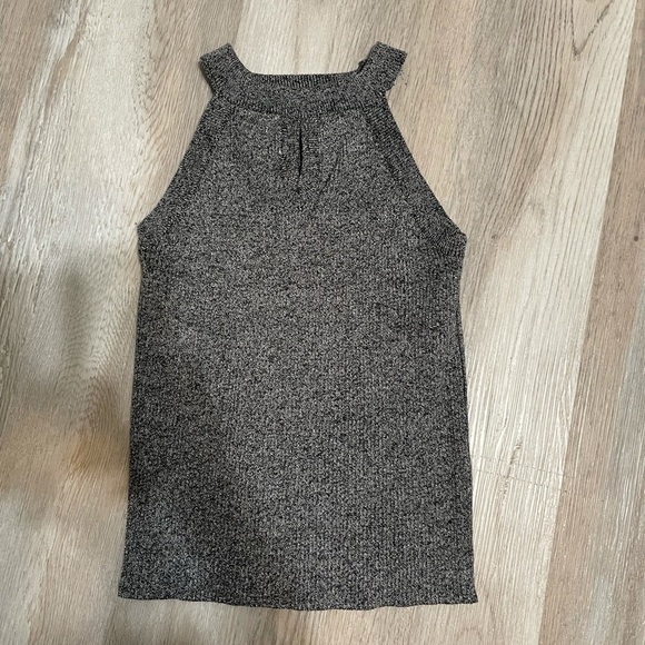 Thinkable ribbed knit keyhole top​​​ - Picture 1 of 2